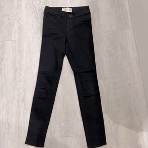 Black skinny jeggings